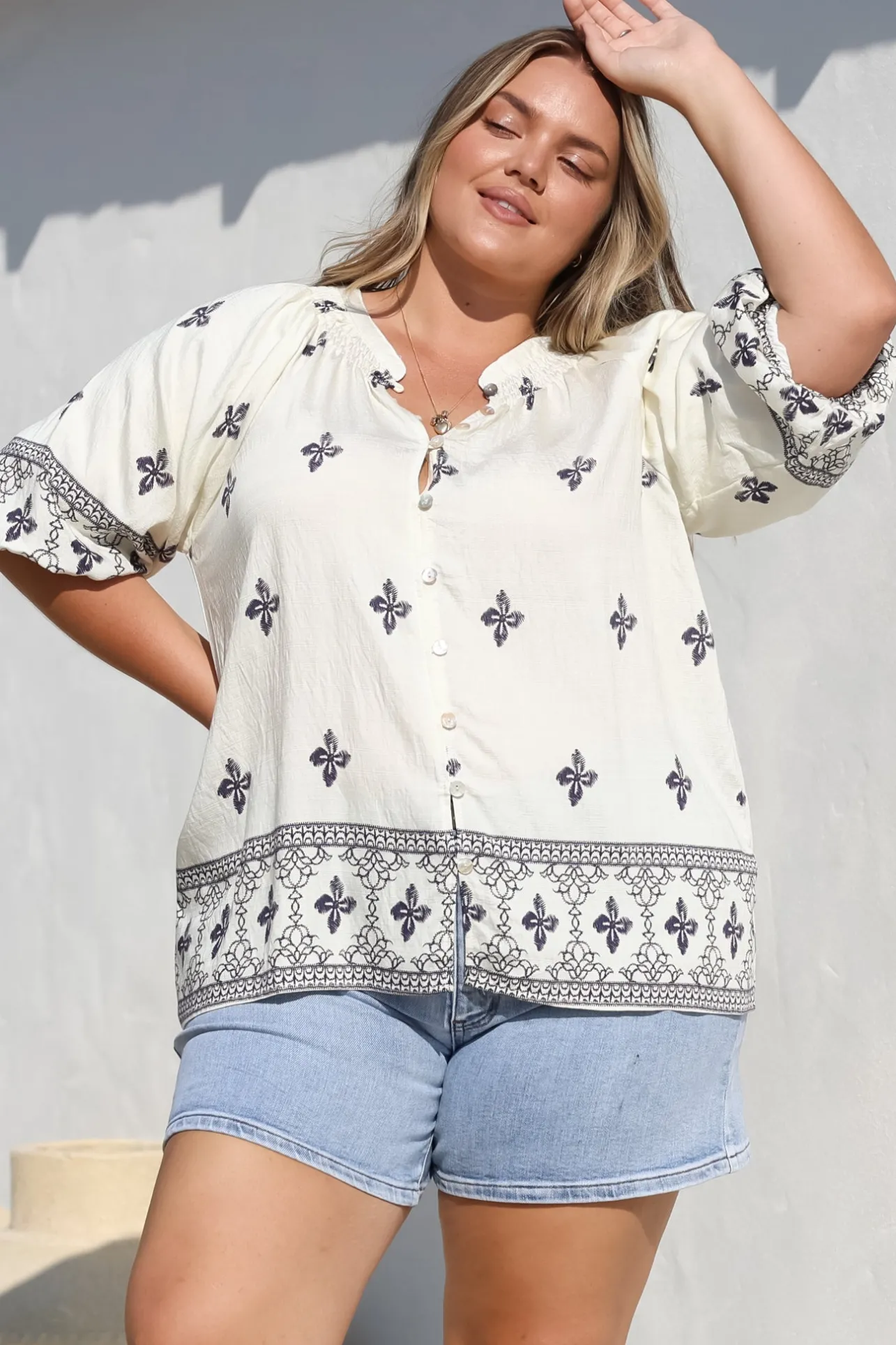 Alicia Top - Mandarin Collar Buttoned-Down Top in Sahara Print Navy>Salty Crush
