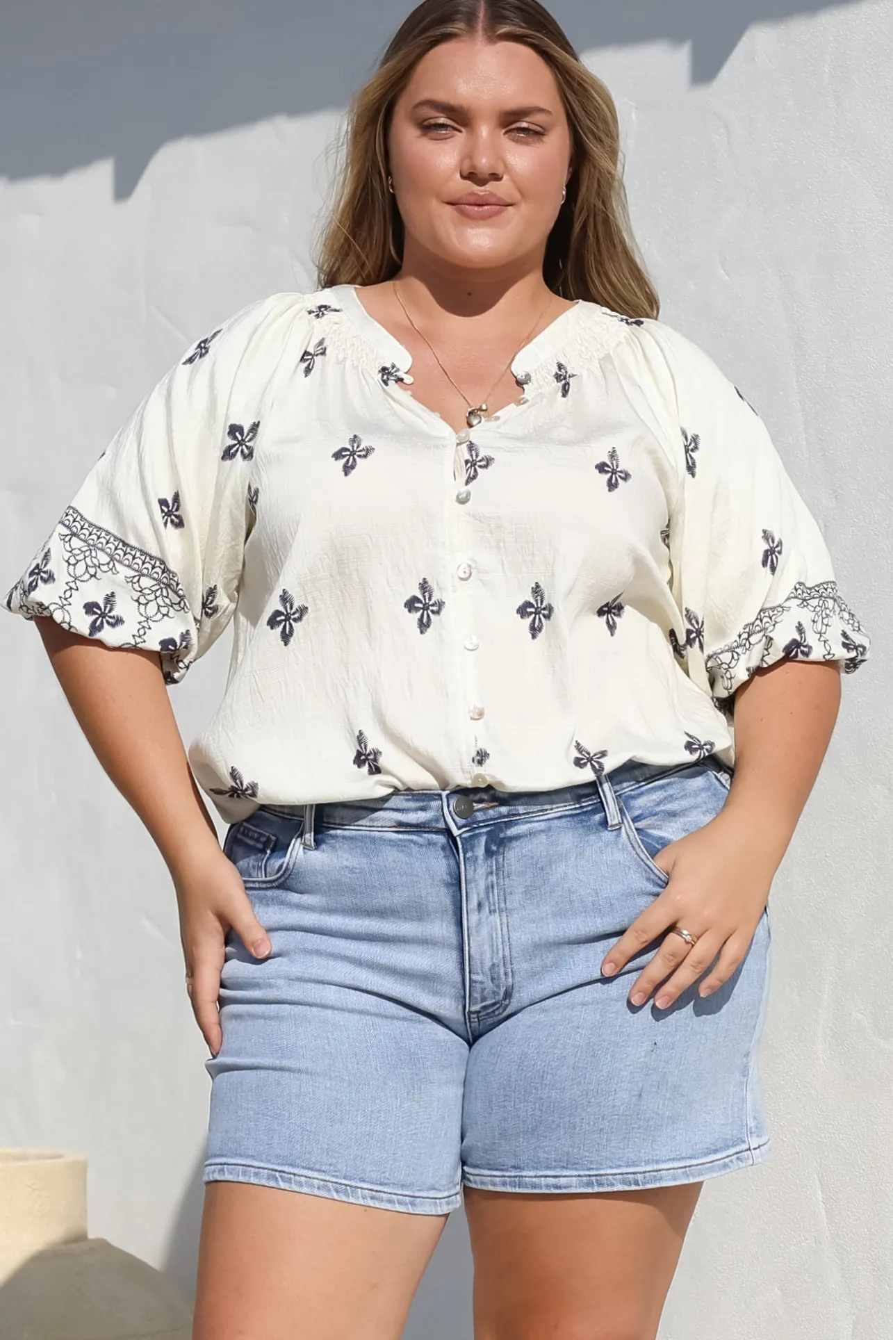 Alicia Top - Mandarin Collar Buttoned-Down Top in Sahara Print Navy>Salty Crush