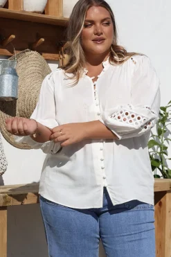 Alyce Shirt - Mandarin Collar Cut Out Detailed Sleeve Button Down in White><noscript><img width=
