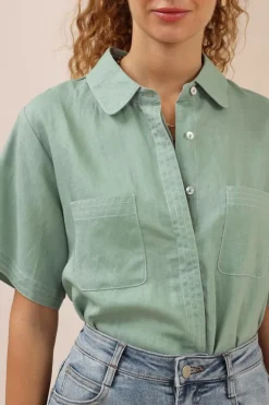 Amanda Shirt - Collared Button Down Shirt with Contrast Stitching in Sage><noscript><img width=