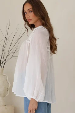 Angeline Top - Buttoned Down Scoop Hem Balloon Sleeve Blouse in White><noscript><img width=