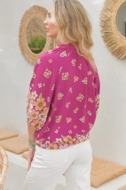 Arden Blouse: V-Neck Buttoned Through Scoop Hem Top in Bee Orchid Print><noscript><img width=
