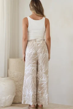 Armon Pants - Paper Bag Waist With Tie Wide Leg Pants In Jeani Print Beige><noscript><img width=