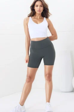 Axel Bike Shorts - Thick Highwaisted Band Bike Shorts in Spruce Green><noscript><img width=