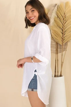 Beachly Shirt - Folded Collar Button Down Relaxed Shirt In White><noscript><img width=