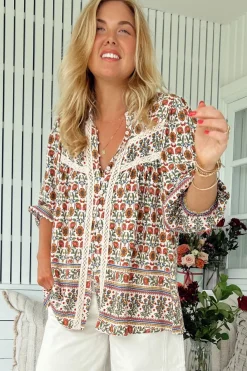 Bee Blouse - Lace Decal Button Down 3/4 Sleeve Blouse in Harlowe Print><noscript><img width=