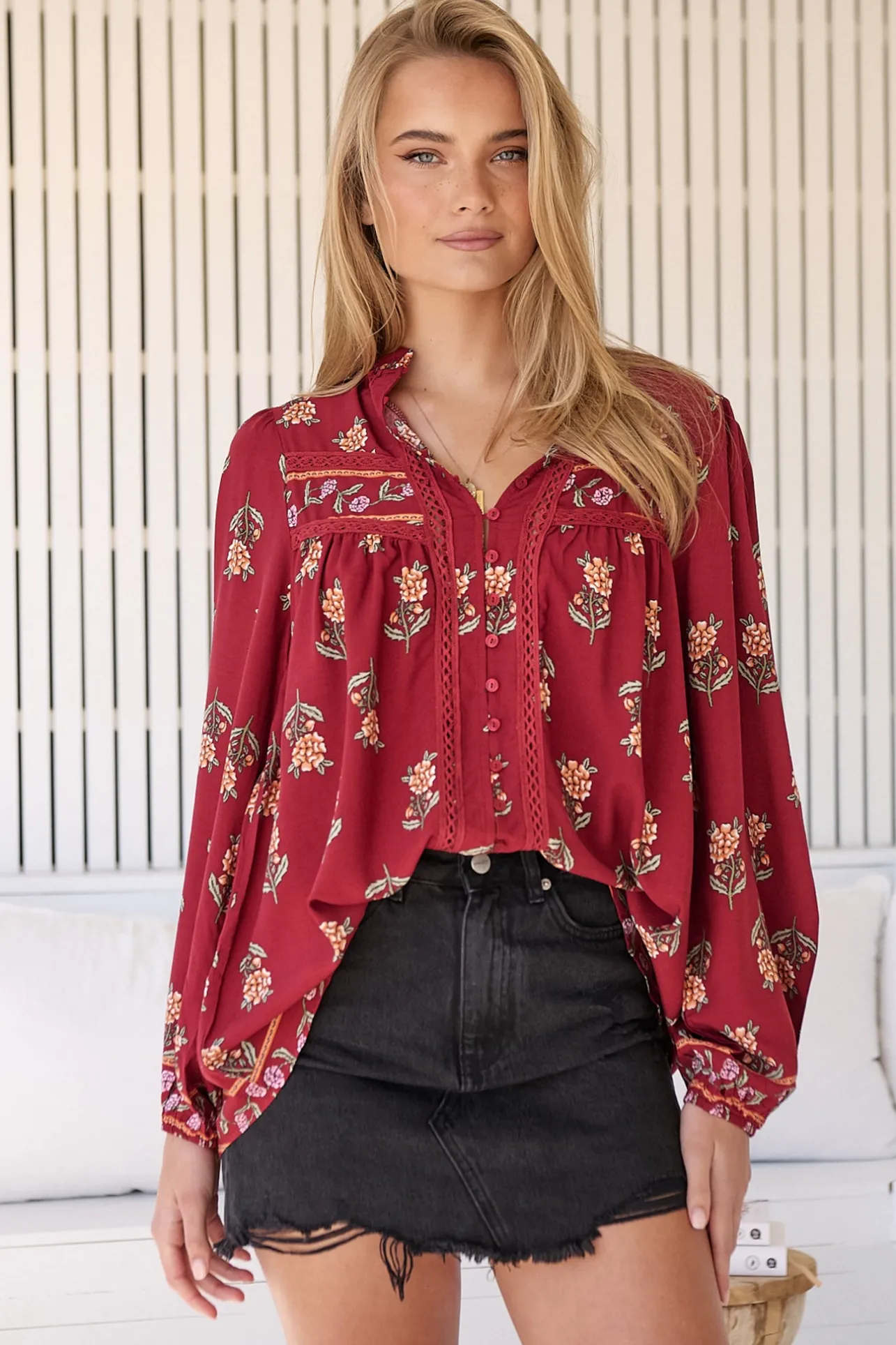 Bee Blouse - Lace Decal Button Down Long Sleeve Blouse in Grenache Print>Jaase Outlet