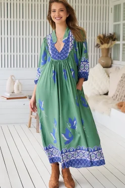 Boheme Midi Dress - Piping Defined Bust 3/4 Sleeve Smock Dress in Bluebird Print><noscript><img width=