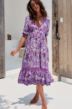 Cardinal Midi Dress - V-Neck Shift Dress with Lace Splicing and Optional Waist Tie in Rhodium Print><noscript><img width=