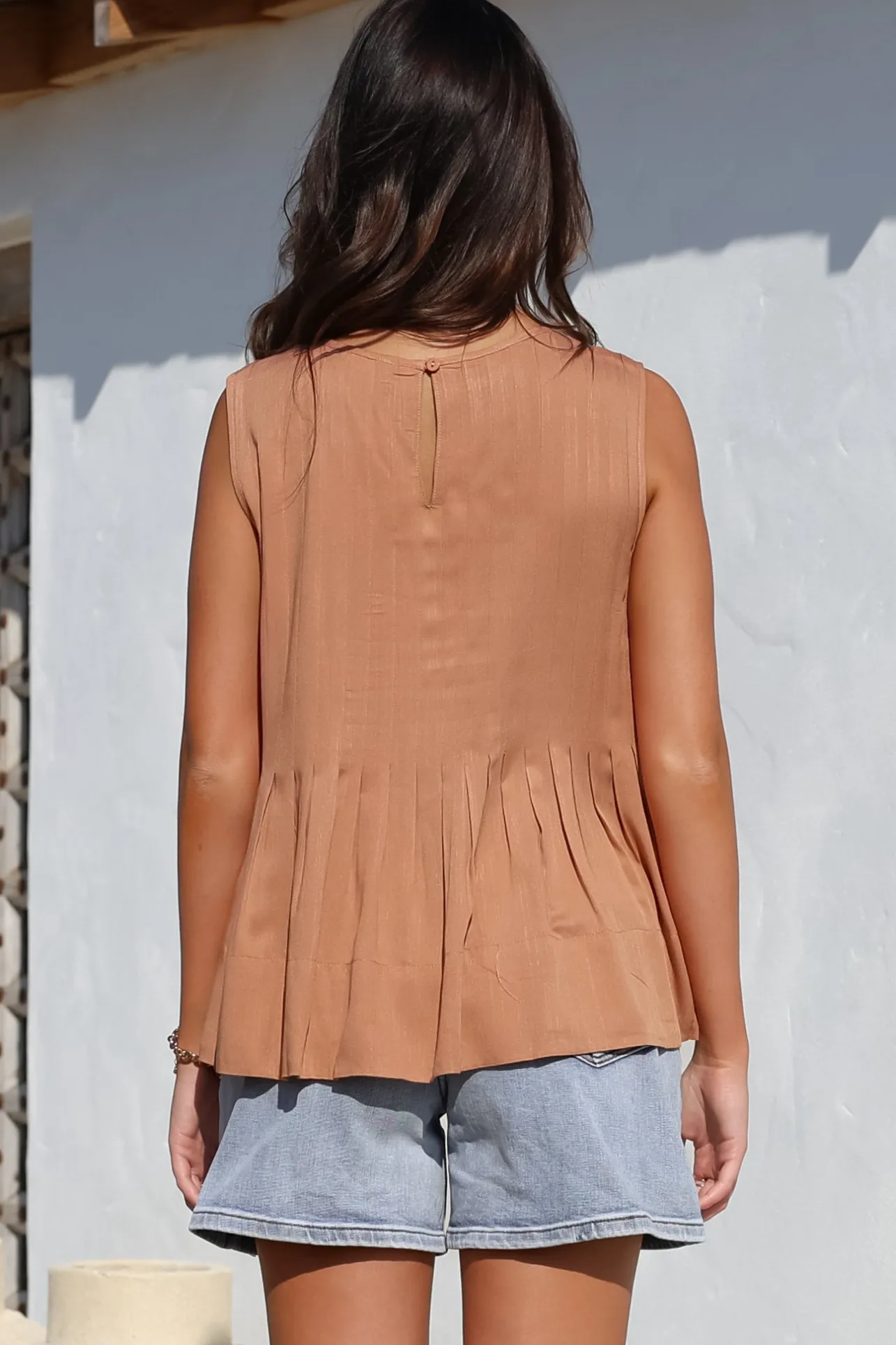 Cassidy Top - Crew Neck Sleeveless Swing Top with Pleats in Rust>Salty Crush Outlet