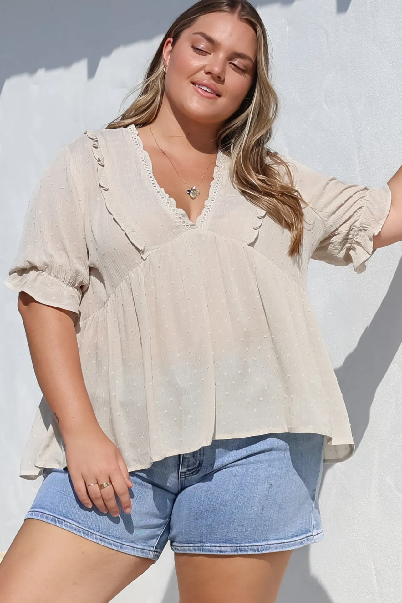 Catha Top - Frill Neckline Empire Bustline Top with Short Balloon Sleeves in Beige>Salty Crush