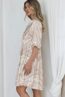 Evie Mini Dress - 3/4 Sleeve Tiered Smock Dress in Jeani Print Beige><noscript><img width=