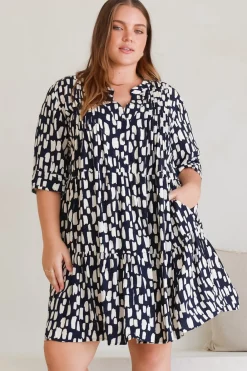 Evie Mini Dress - 3/4 Sleeve Tiered Smock Dress in Navy><noscript><img width=