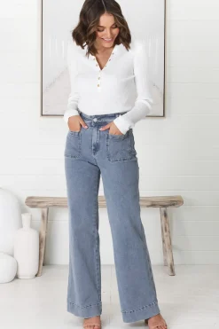 Farah Jeans - Highwaisted Flare Leg Stretch Jean in Light Denim><noscript><img width=
