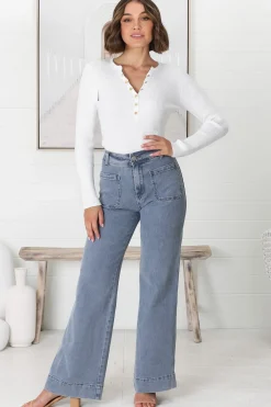 Farah Jeans - Highwaisted Flare Leg Stretch Jean in Light Denim><noscript><img width=