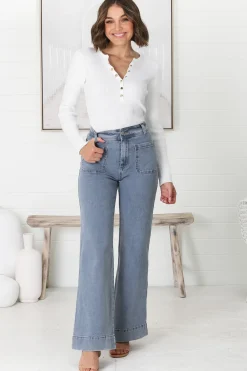 Farah Jeans - Highwaisted Flare Leg Stretch Jean in Light Denim><noscript><img width=