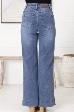 Farah Jeans - Highwaisted Flare Leg Stretch Jean in Mid Denim><noscript><img width=