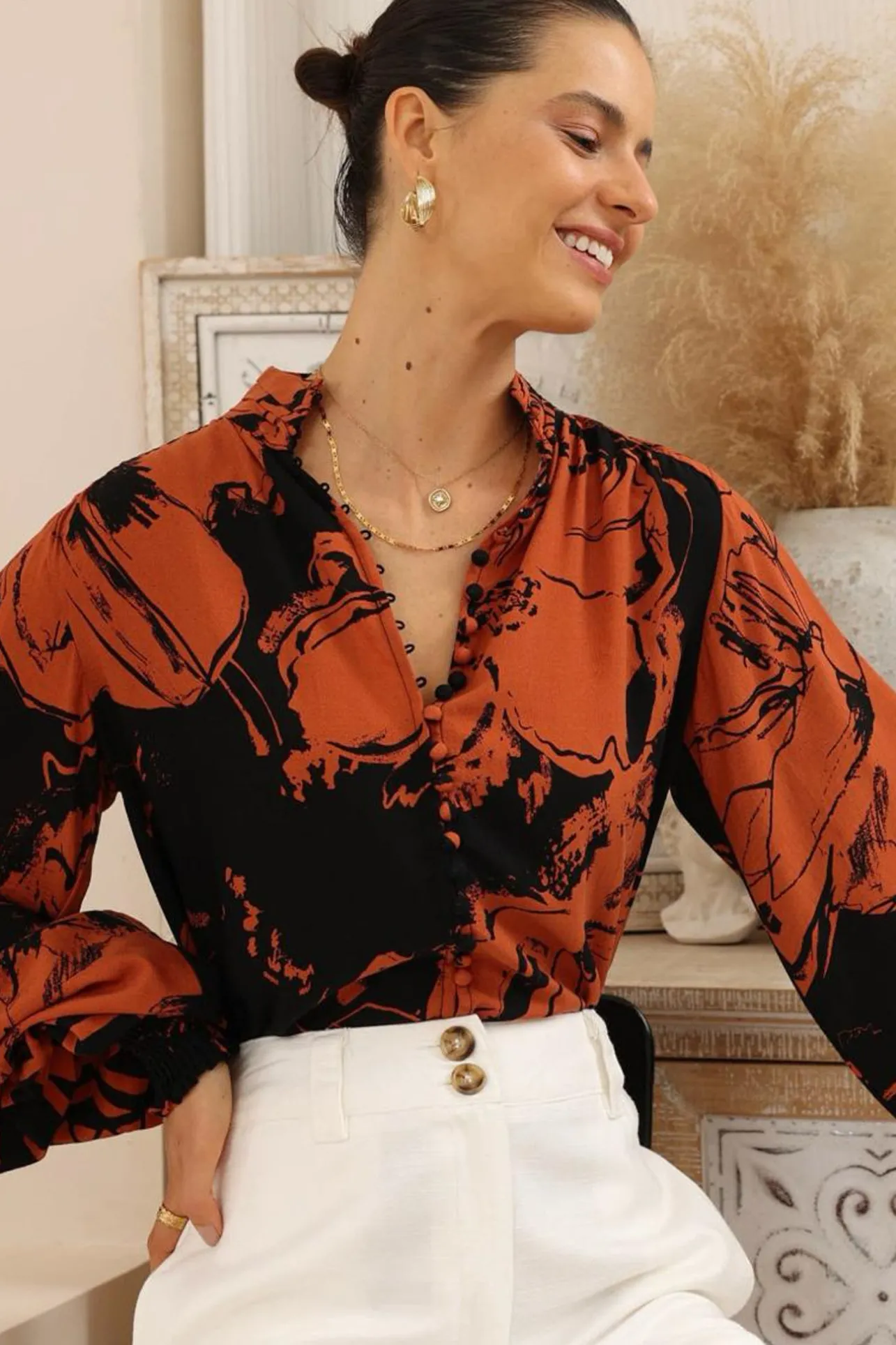 Faye Blouse - Mandarin Collar Balloon Sleeve Button Down Shirt in Joslyn Print>Salty Crush Sale