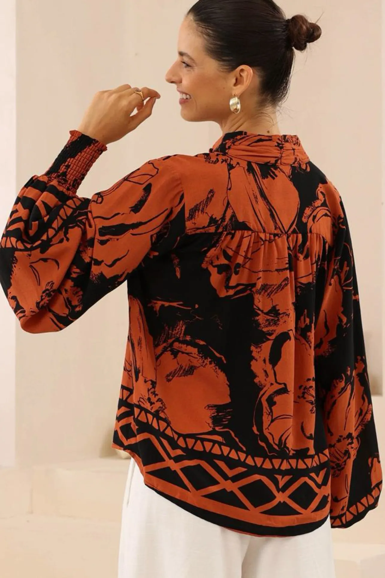 Faye Blouse - Mandarin Collar Balloon Sleeve Button Down Shirt in Joslyn Print>Salty Crush Sale