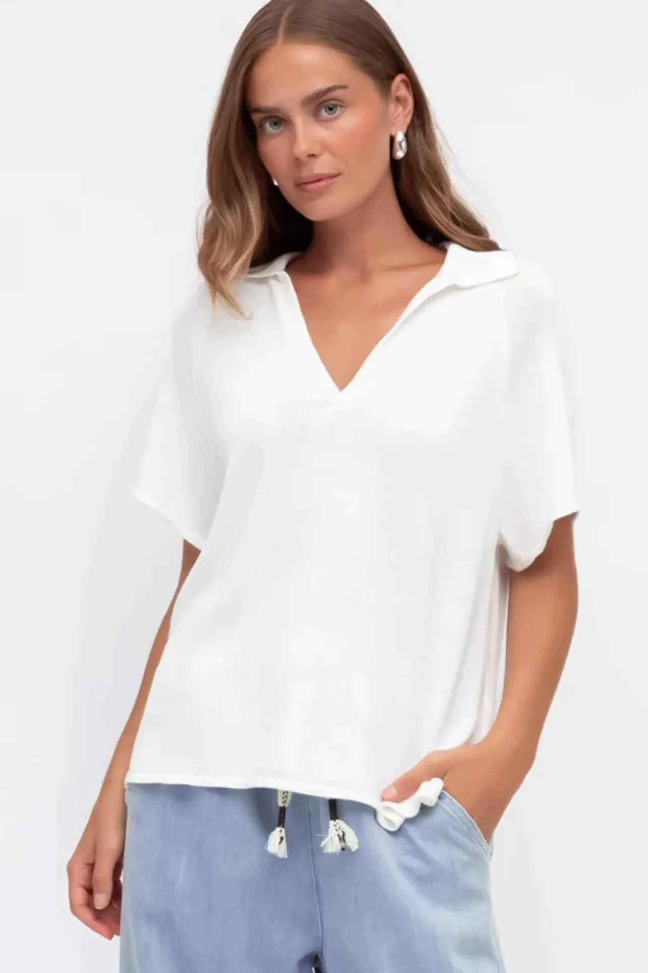 Hayes Knit Top - Relaxed Collared V Neck Knit Top in White>Salty Crush Discount