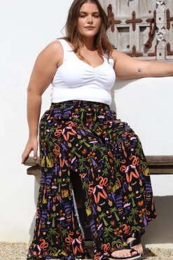 Hellen Maxi Skirt - High Waisted Skirt with Front Splits in Ayla Print Black><noscript><img width=