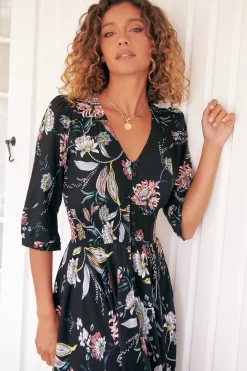 Indiana Maxi Dress - Lace Back Shirred Waist A Line Dress with Handkerchief Hemline in Under The Stars Print><noscript><img width=