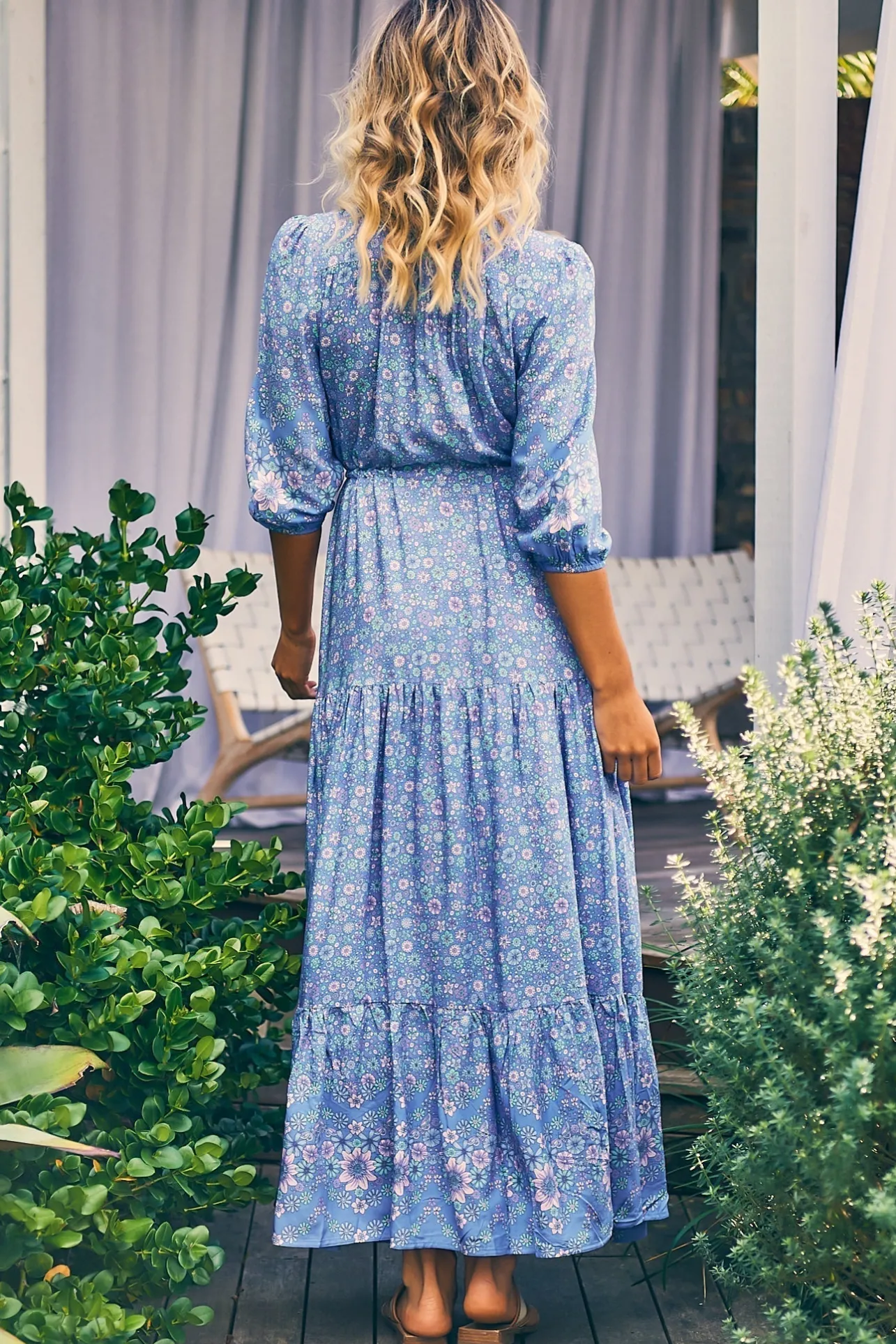 - Tessa Maxi Dress: A Line Pull Tie Waist Dress in Butterfly Fields Print>Jaase Discount
