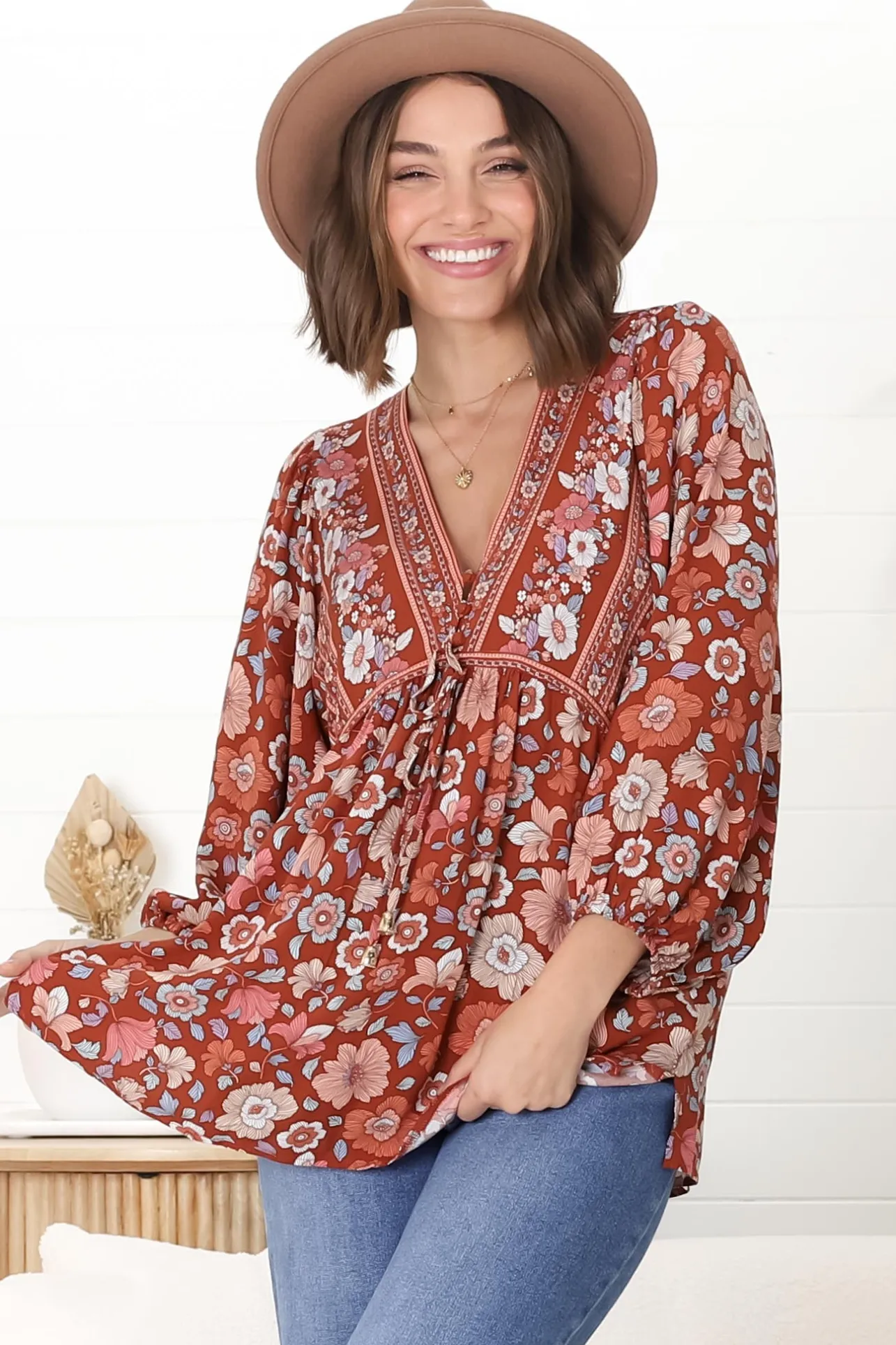 Joelle Top - V Neck High-Low Top in Anissa Print Rust>Salty Crush New