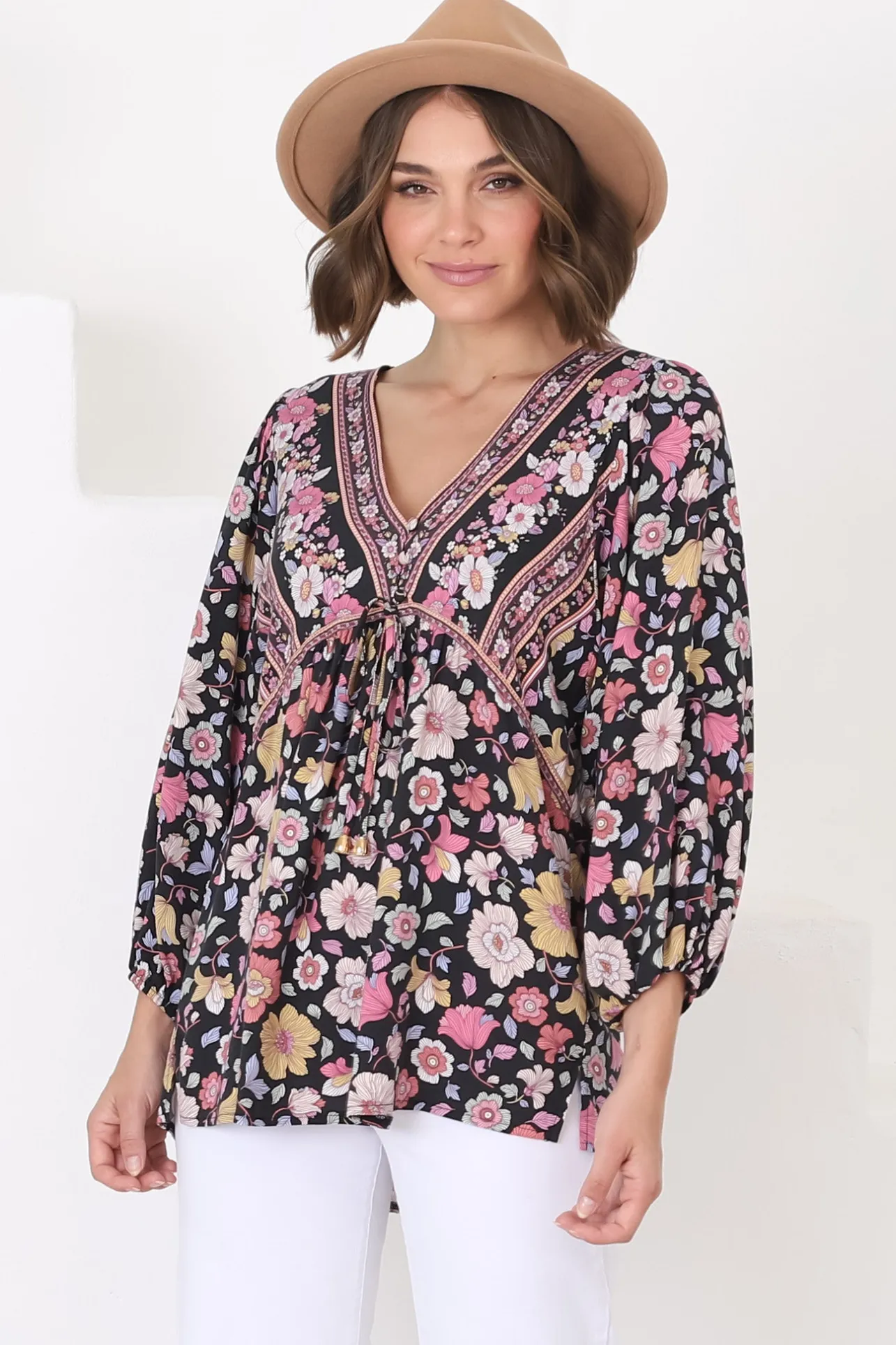 Joelle Top - V Neck High-Low Top in Anissa Print Black>Salty Crush New