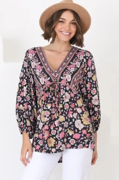 Joelle Top - V Neck High-Low Top in Anissa Print Black><noscript><img width=
