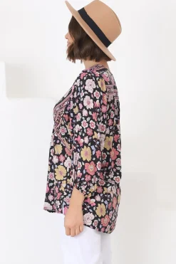 Joelle Top - V Neck High-Low Top in Anissa Print Black><noscript><img width=