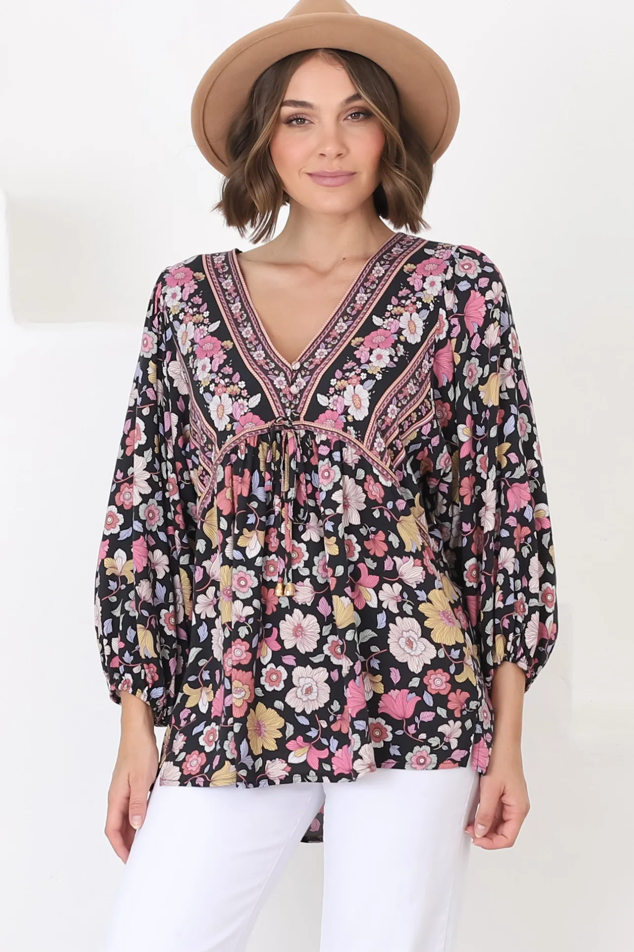 Joelle Top - V Neck High-Low Top in Anissa Print Black>Salty Crush New