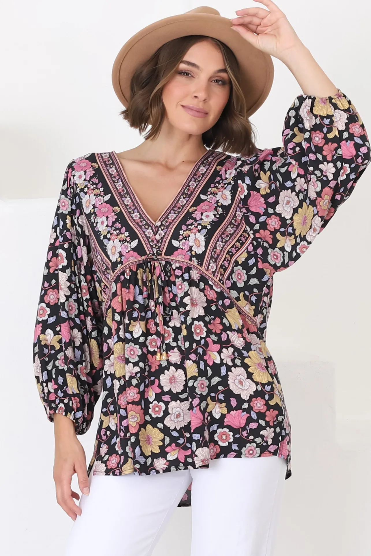 Joelle Top - V Neck High-Low Top in Anissa Print Black>Salty Crush New