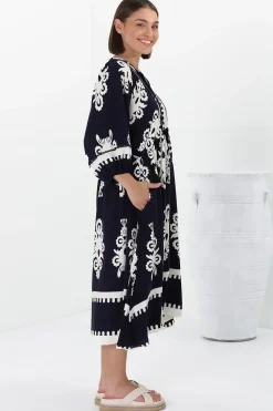 Kamali Midi Dress - Batwing Sleeve Smock Dress with Lace Detailing in Casper Print Navy><noscript><img width=
