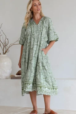 Kamali Midi Dress - Batwing Sleeve Smock Dress with Lace Detailing in Harley Print Green><noscript><img width=