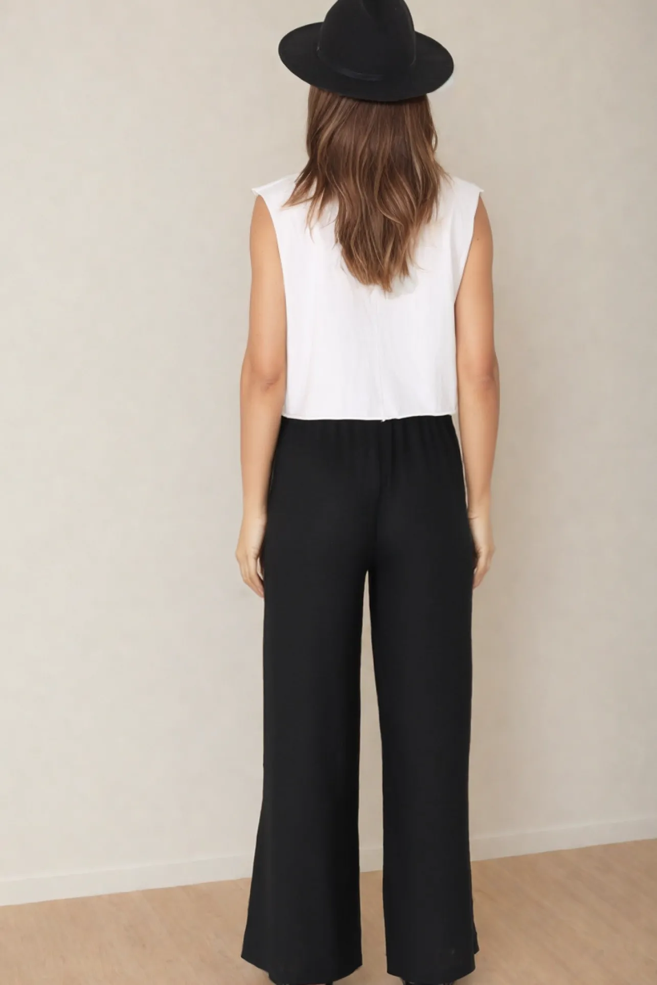 Leslie Linen Pants - Linen Elasticated Waist Straight Leg Pants in Black>Salty Crush Outlet