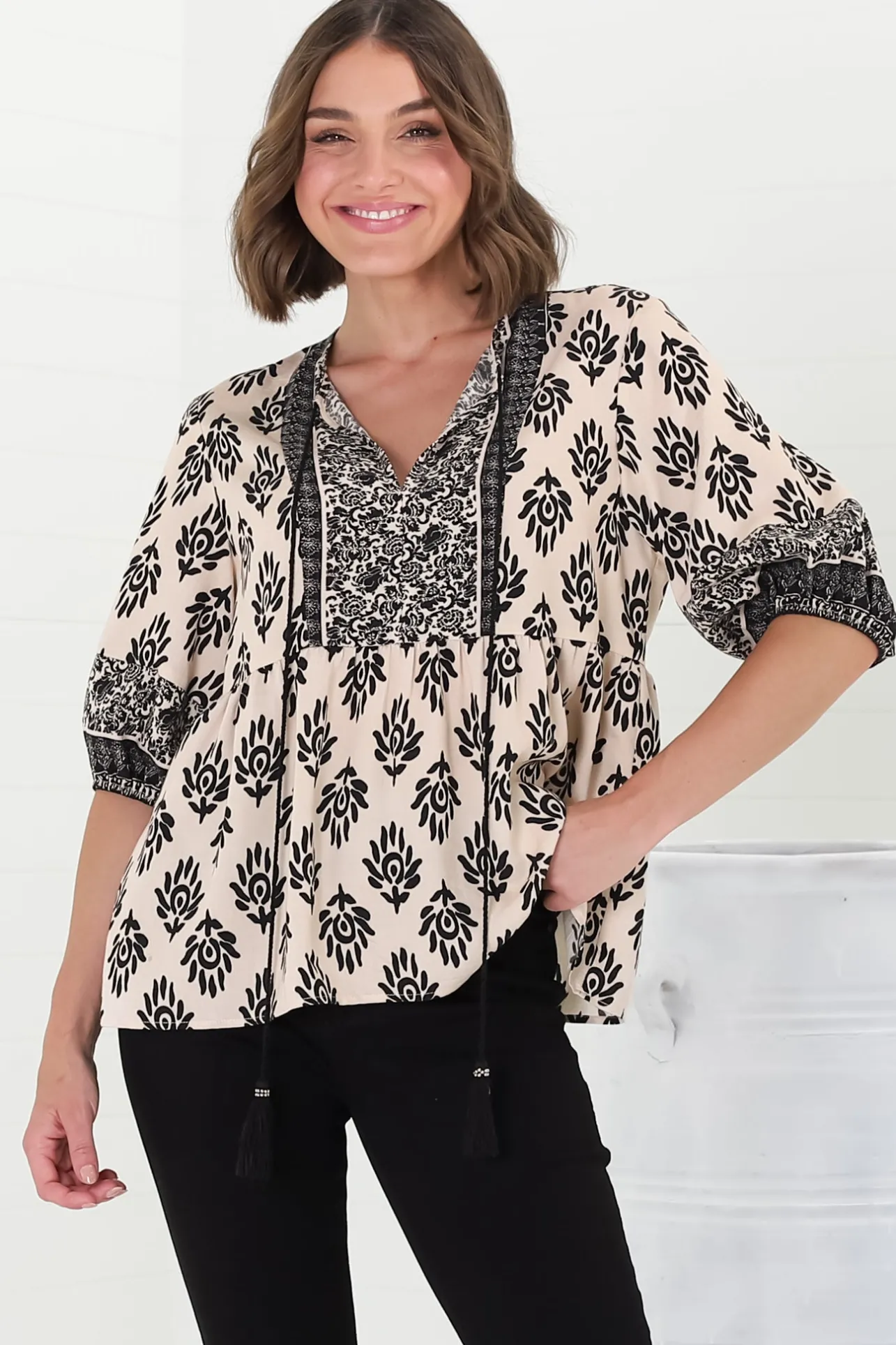 Loma Blouse - Pull Over Balloon Sleeve Smock in Aida Print Cream>Salty Crush Hot