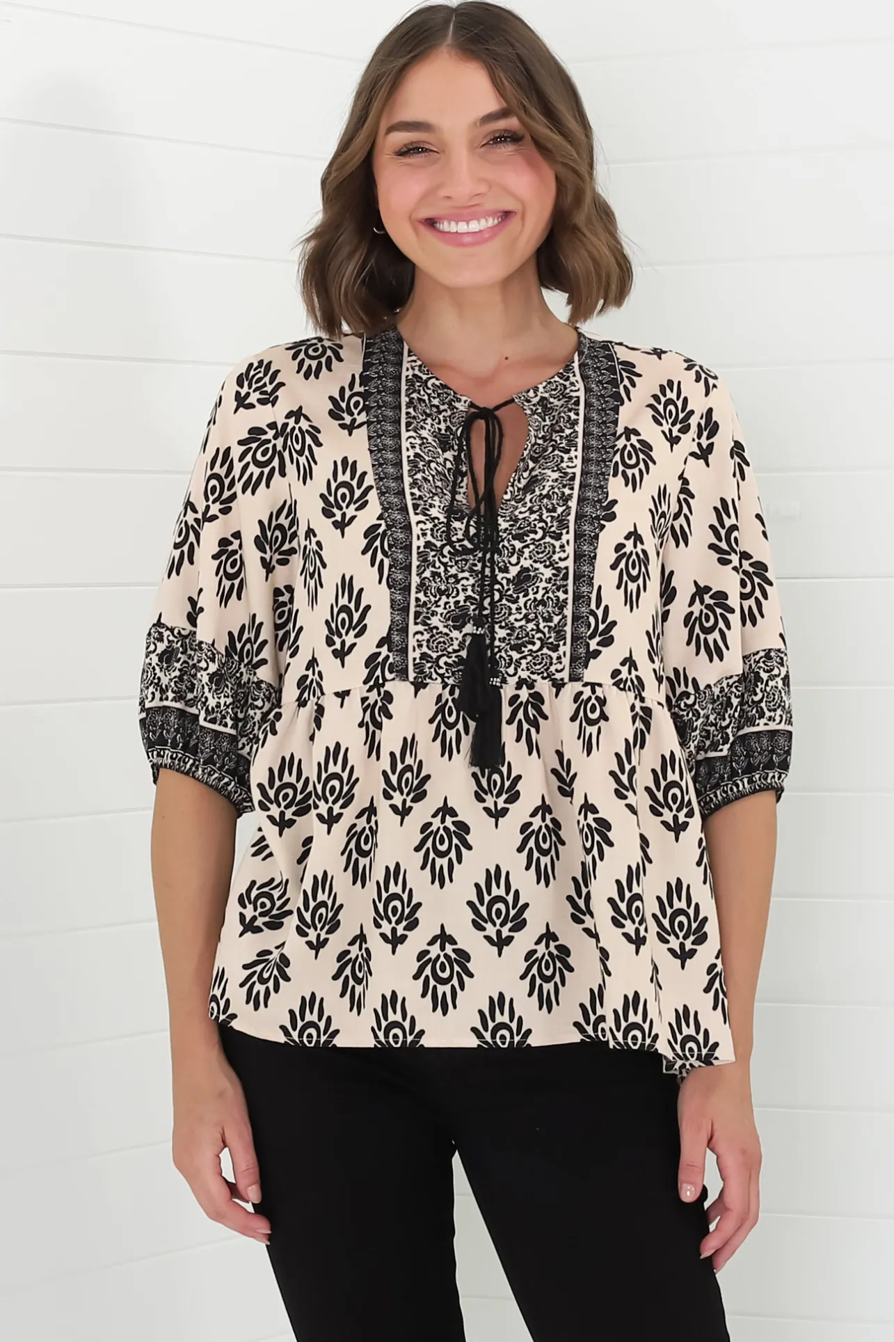 Loma Blouse - Pull Over Balloon Sleeve Smock in Aida Print Cream>Salty Crush Hot