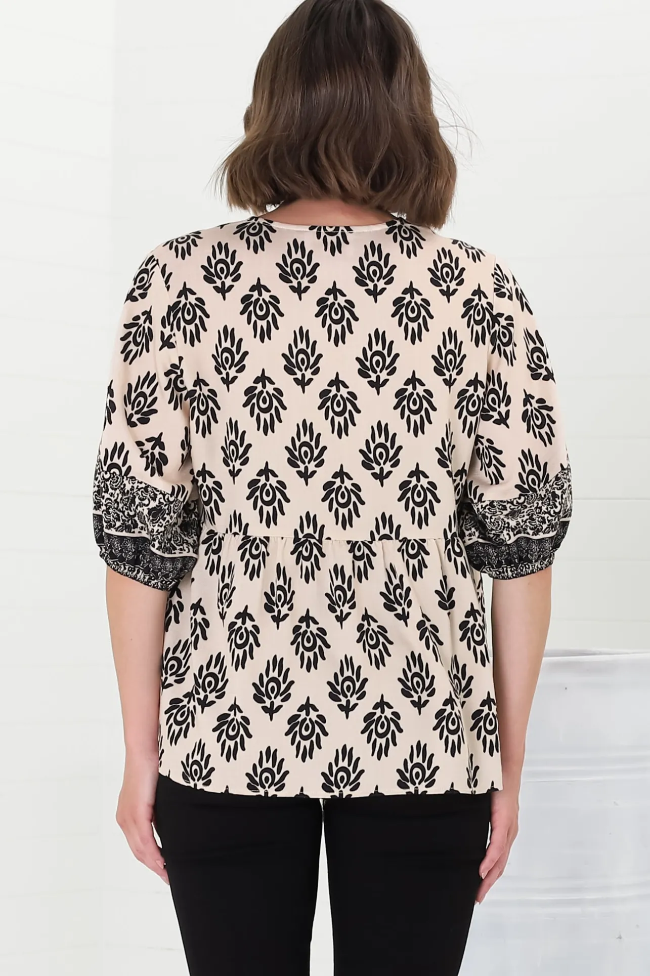 Loma Blouse - Pull Over Balloon Sleeve Smock in Aida Print Cream>Salty Crush Hot