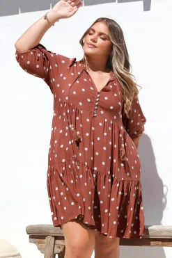 Marah Mini Dress - Mandarin Collar Short Sleeve with Tie Smock Dress in Parisian Polka Rust><noscript><img width=
