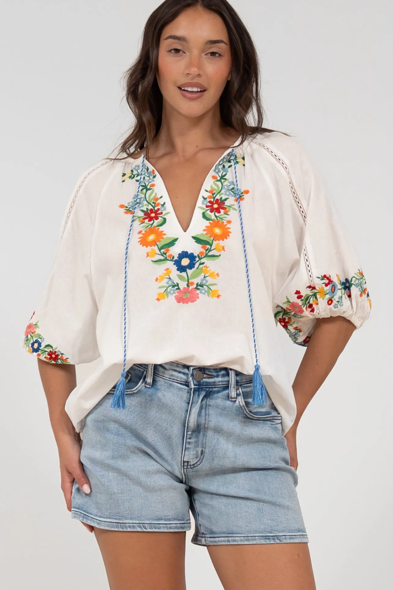 Margerie Top - Floral Embroidered Top with 3/4 Sleeves in White>Salty Crush