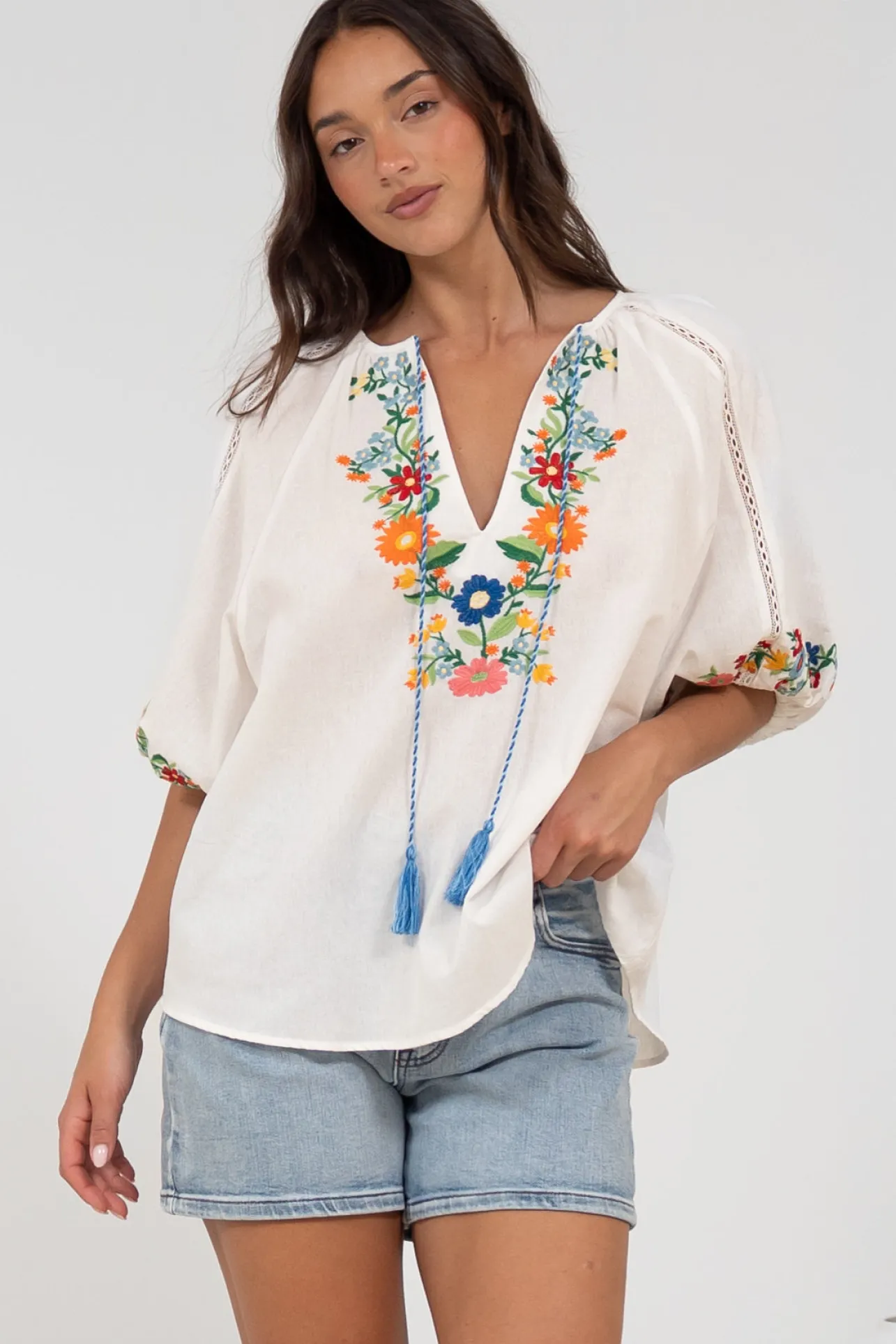 Margerie Top - Floral Embroidered Top with 3/4 Sleeves in White>Salty Crush