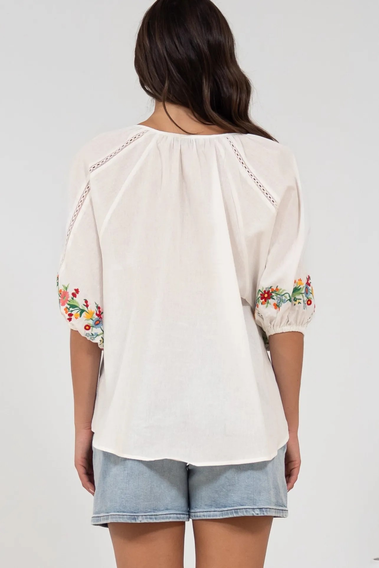 Margerie Top - Floral Embroidered Top with 3/4 Sleeves in White>Salty Crush