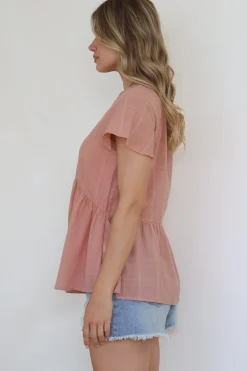 Mitzy Top - Textured Button Down Top with Cap Sleeves in Blush><noscript><img width=