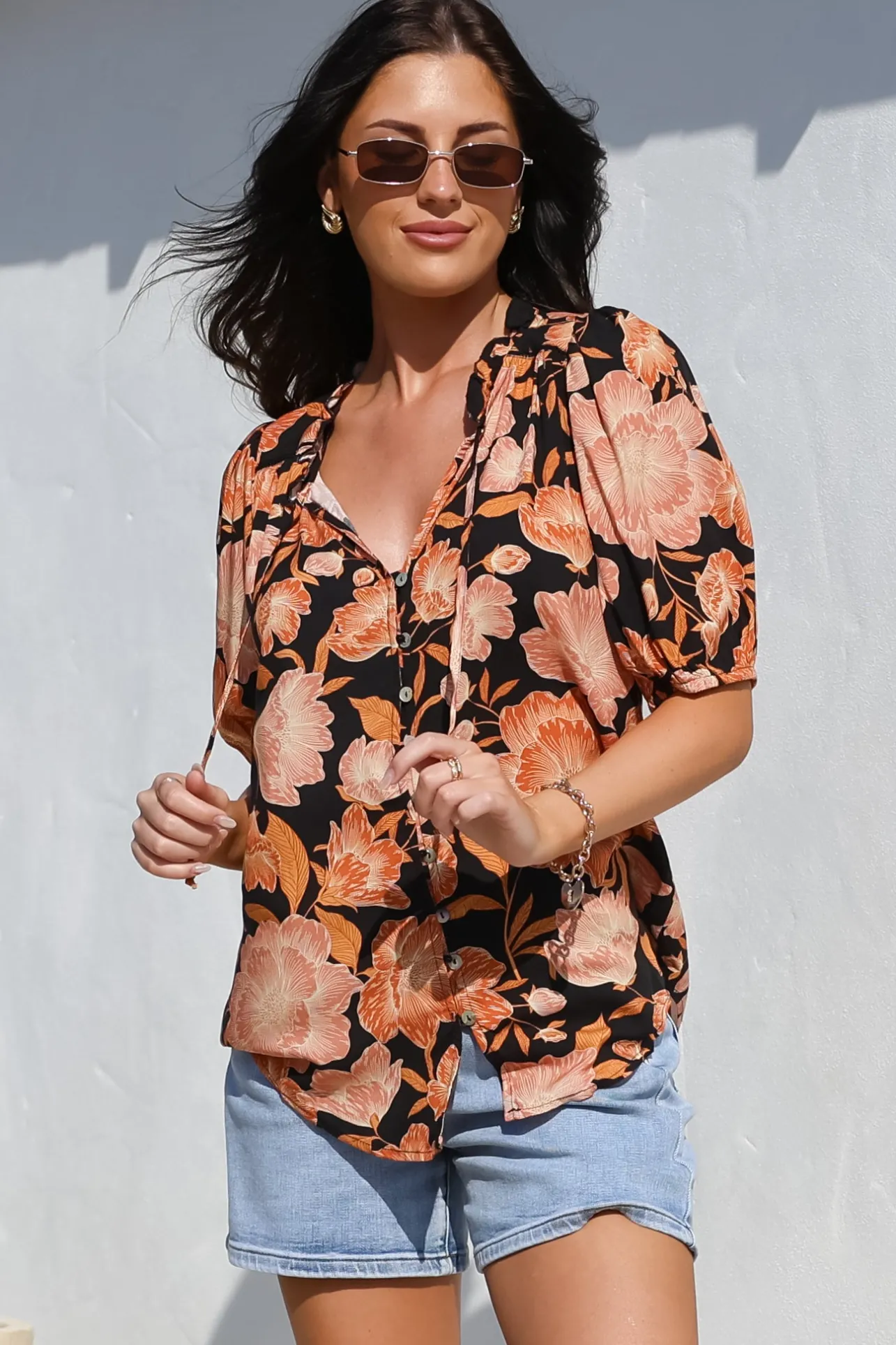 Neo Blouse - High Frill Collar Button Down Shirt in Yasmin Print Black>Salty Crush