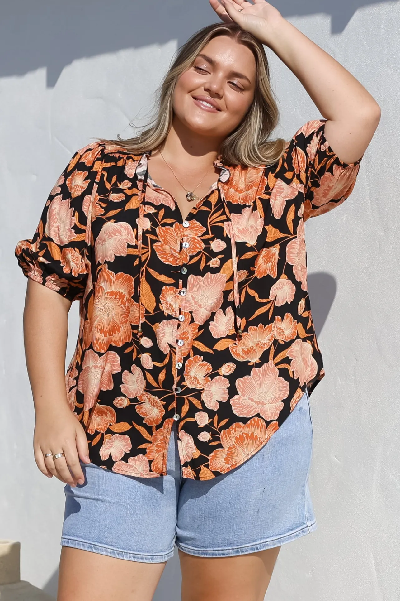 Neo Blouse - High Frill Collar Button Down Shirt in Yasmin Print Black>Salty Crush