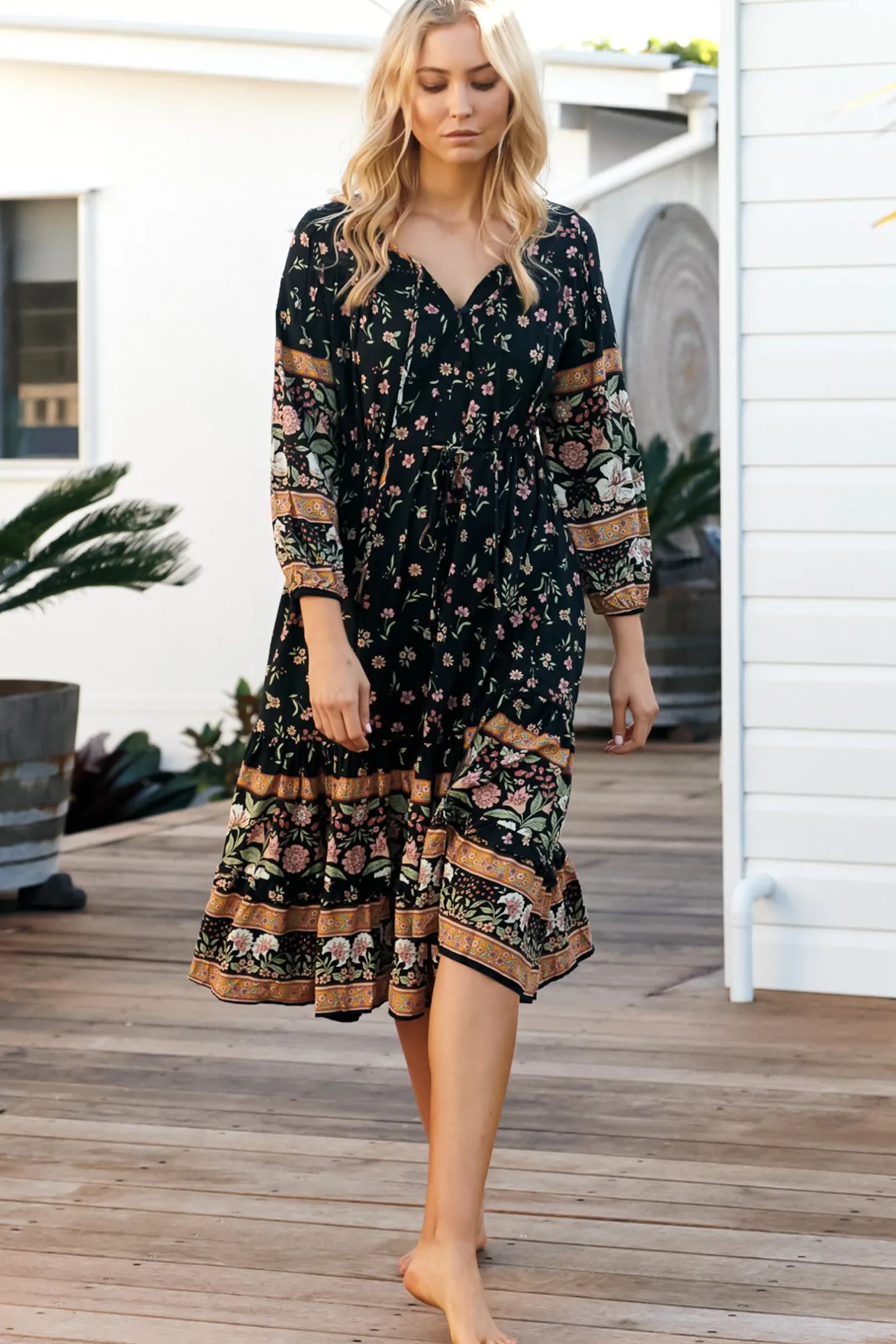 Olly Midi Dress: V Neck Pull in Waist Tie Tiered Dress in Eternity Print>Jaase Outlet