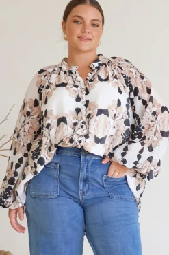 Portia Blouse - Button Down Lace Detail Shirt in Calea Beige Print><noscript><img width=