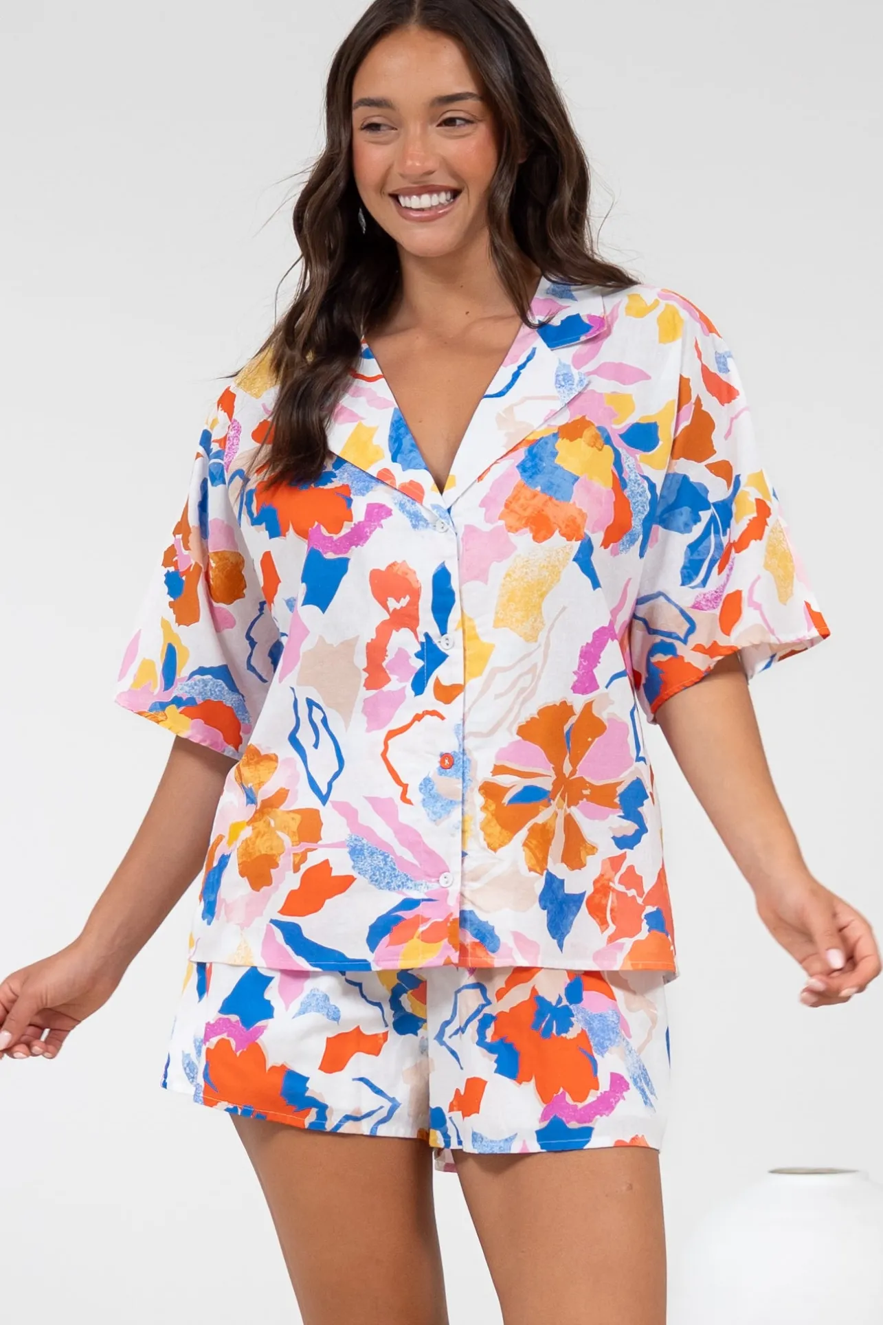 Remira Shirt - Collared Boxy Cut Short Sleeve Shirt in Isadora Print>Salty Crush Best