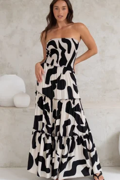 Rhea Maxi Dress - Strapless Ruffle Spliced Tiered Dress in Halsey Print><noscript><img width=